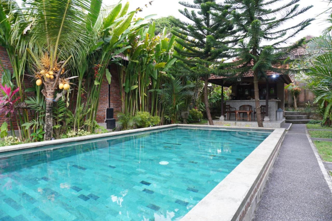 Puri Bisma - 4 Bedroom Private - 10 Min Walking To Center Ubud